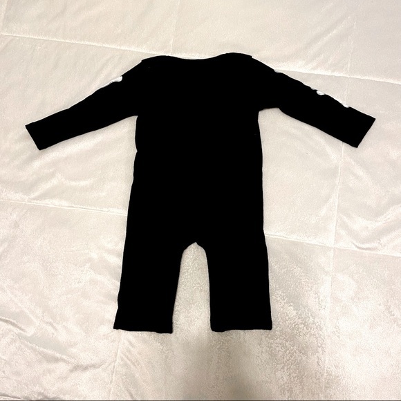 Infants 6-9M Black & White Long Sleeve Fun Skeleton Costume w/ Snap Legs, EUC - Picture 2 of 7